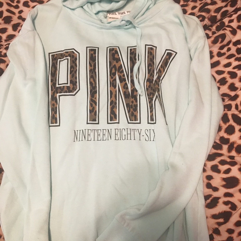 Vs hoodie size small